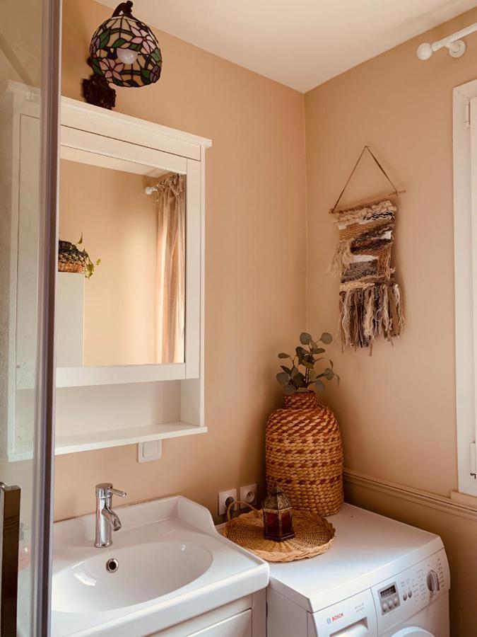 Parisian Style Private With Shared Bathroom Near Bastille And Gare De Lyon Accommodatie bij particulieren Parijs
